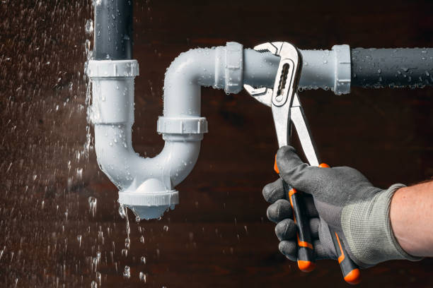 Professional Leak Detection technician working in Sharon, MA